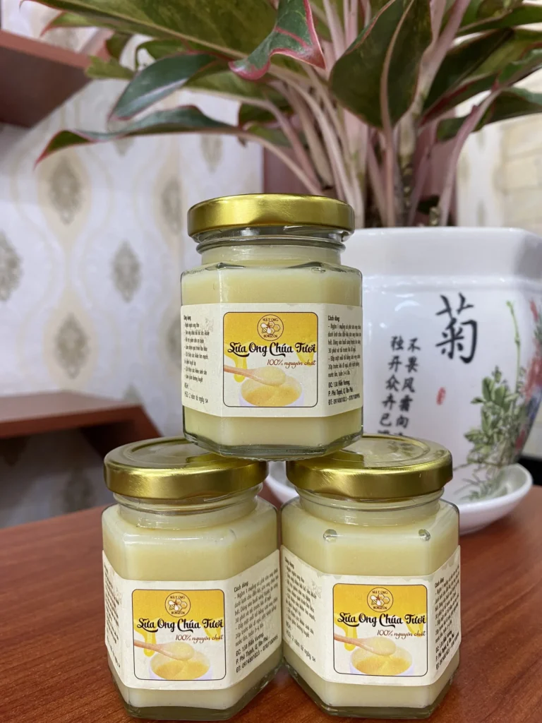 Sữa ong chúa là gì mà lại nhiều công dụng đến thế? 7 Z3171146617797_992fcdcb282396b5be124c9dcd0c0277